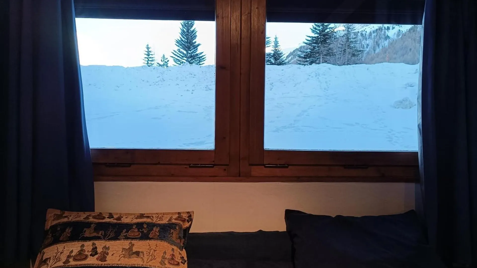 Apartment Charmant T3 Avec 2 Salles De Bain, Proche Pistes Et Commodites A Val-D'Isere - Fr-1-411-898