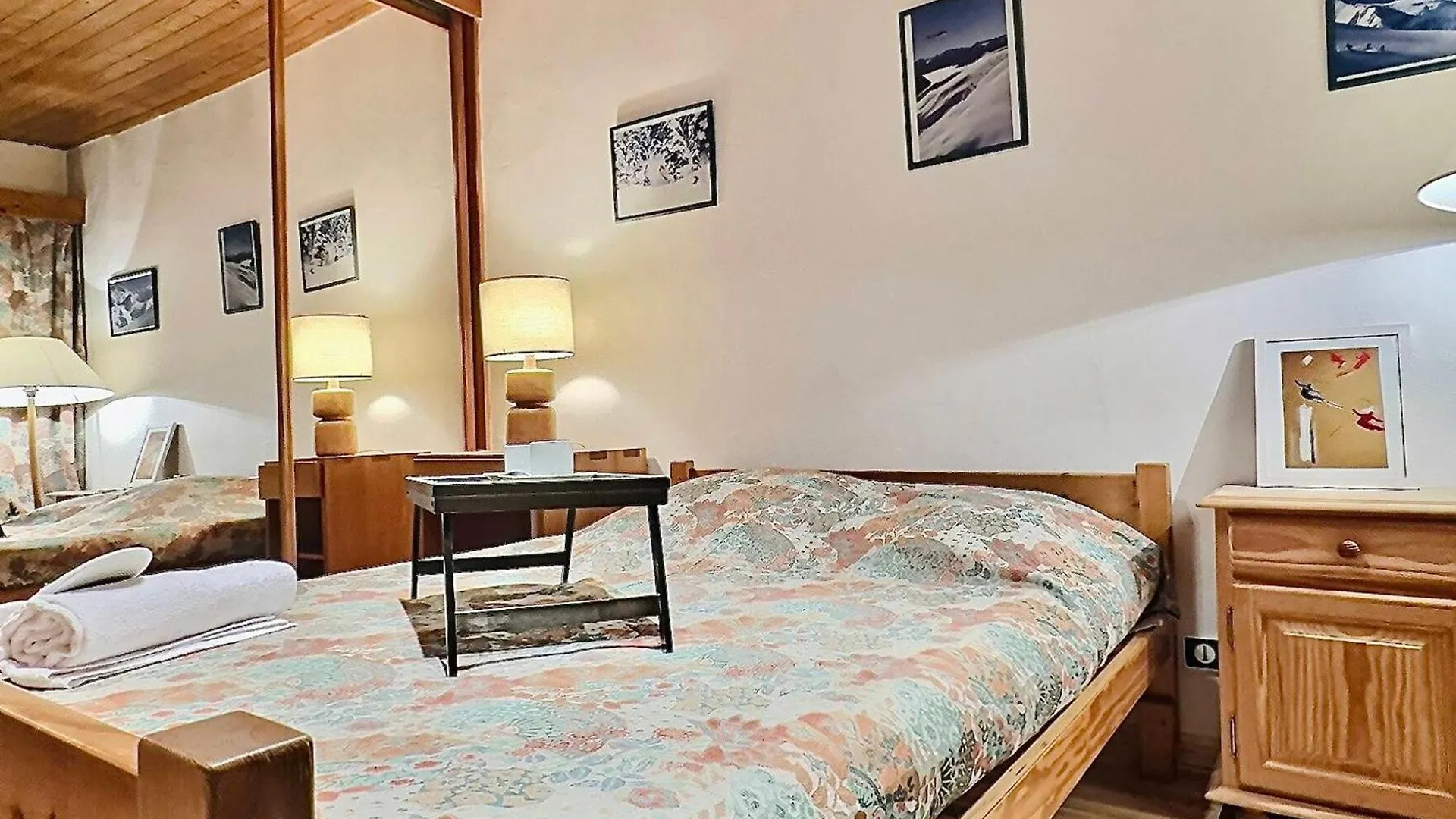 Apartment Charmant T3 Avec 2 Salles De Bain, Proche Pistes Et Commodites A Val-D'Isere - Fr-1-411-898